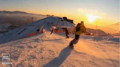 滑雪热度持续，新疆凭什么成为“新宠”？